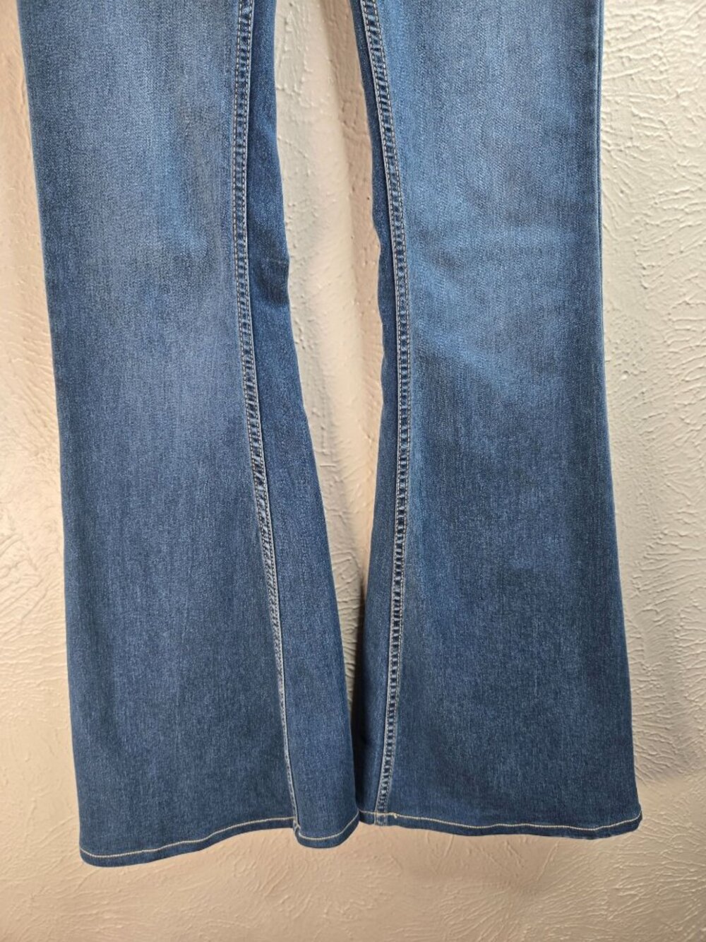 Free People Flare Jean 25 High Rise Blue Denim Stretch Pull On Bell Bottom Boho - Picture 5 of 8